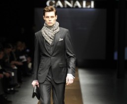 pochette-abbinata-alla-sciarpa