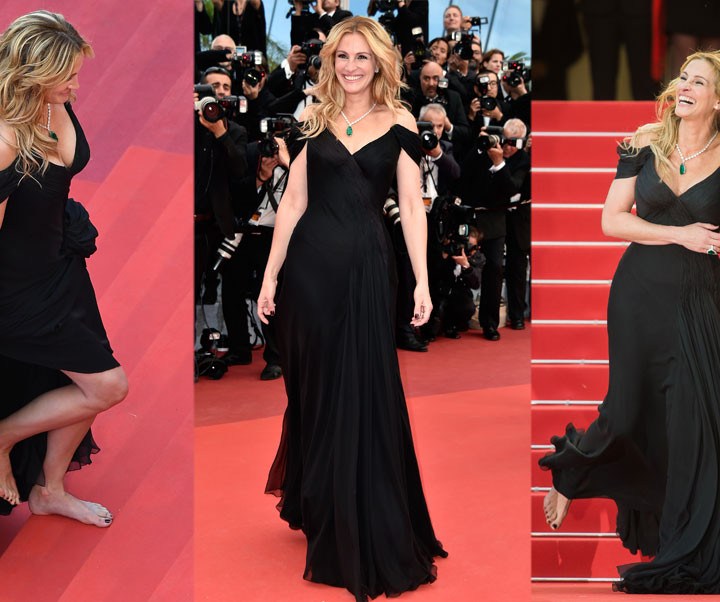 Julia Roberts desfila descalça no tapete vermelho como protesto às convidadas que não puderam entrar por estar de sapato baixo.