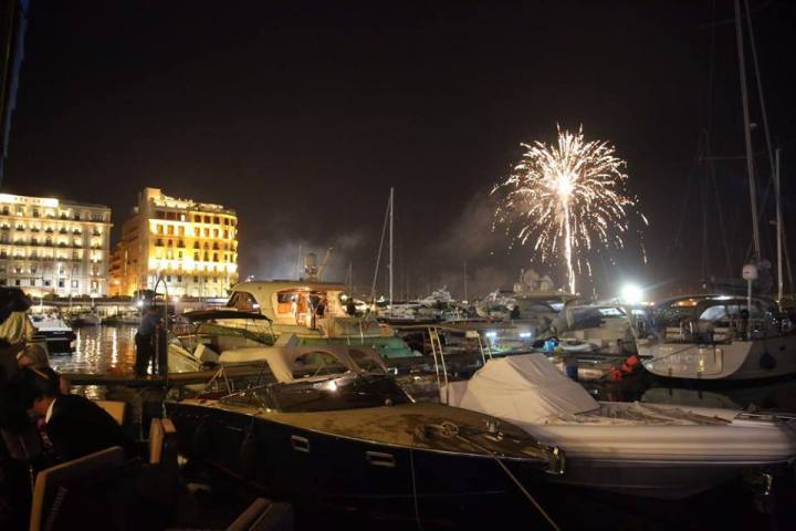 8-Dolce&amp;Gabbana-AltaModa-Naples-July-2016_coolchicstylefashion