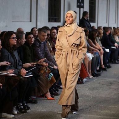 Desfile da Max Mara.